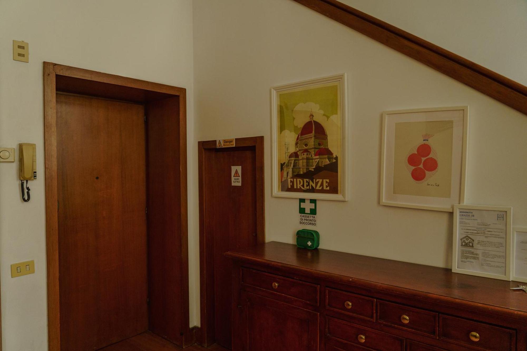 Nice One Bedroom In Historical Building Florence Exterior photo